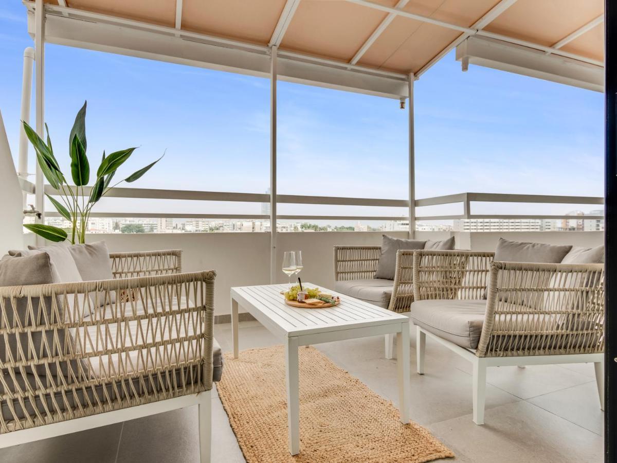 לימסול Sanders Coral Court Penthouse - Cute 3-Bedroom Apartment With Balcony מראה חיצוני תמונה