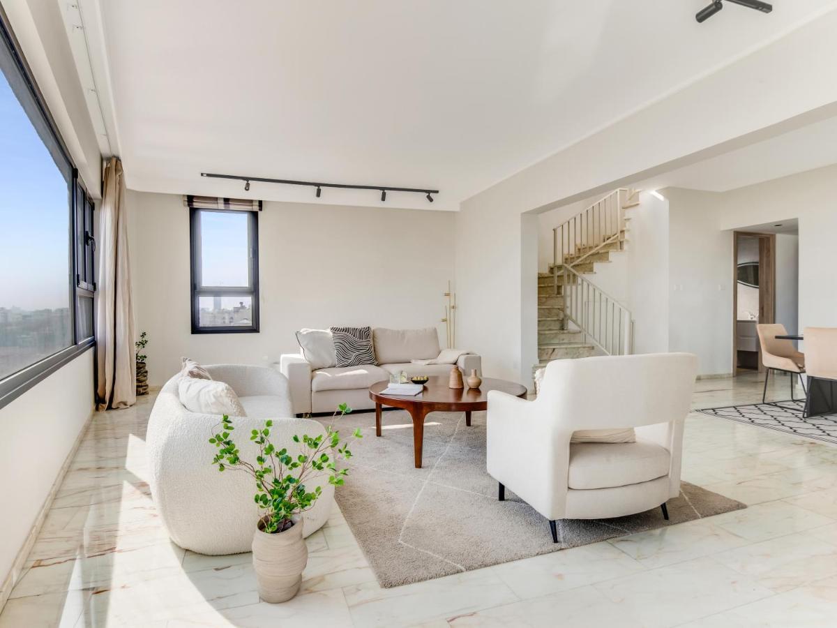לימסול Sanders Coral Court Penthouse - Cute 3-Bedroom Apartment With Balcony מראה חיצוני תמונה